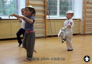 zanyatiya-karate-deti-4-5-let-13